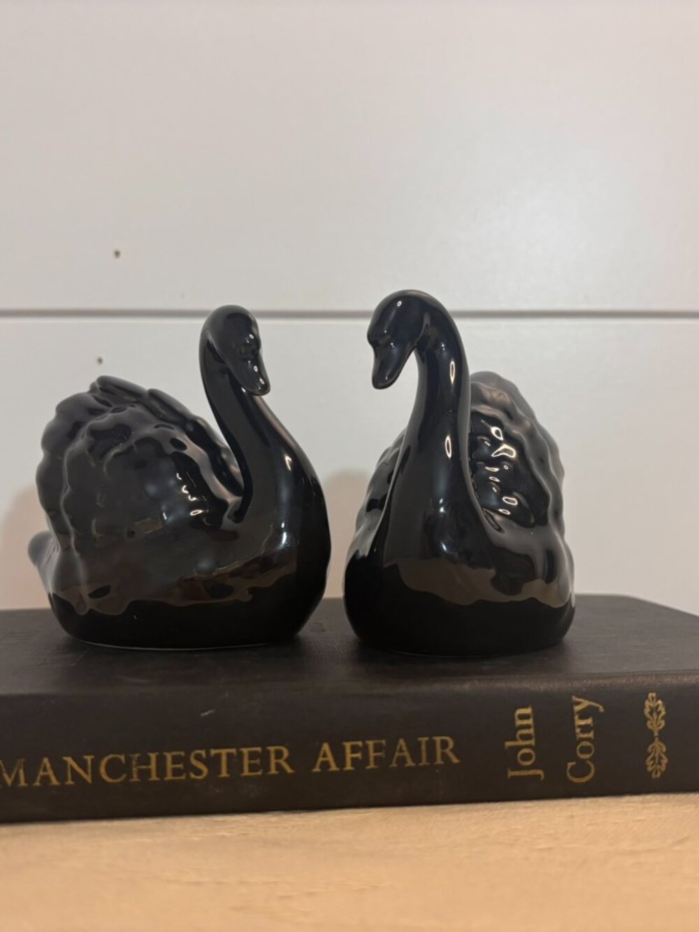 VTG Glossy Blank Porcelain Swan Figurine Set MCM Art Deco Decor